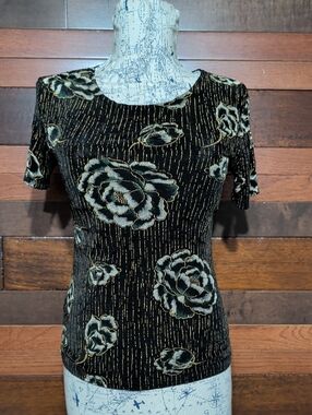 Vintage DCI Women’s Black Floral Short-Sleeve Top with Metallic Detail